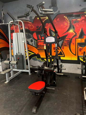 Вертикальная тяга вниз с разведением рычажная MB Barbell MB 4.28